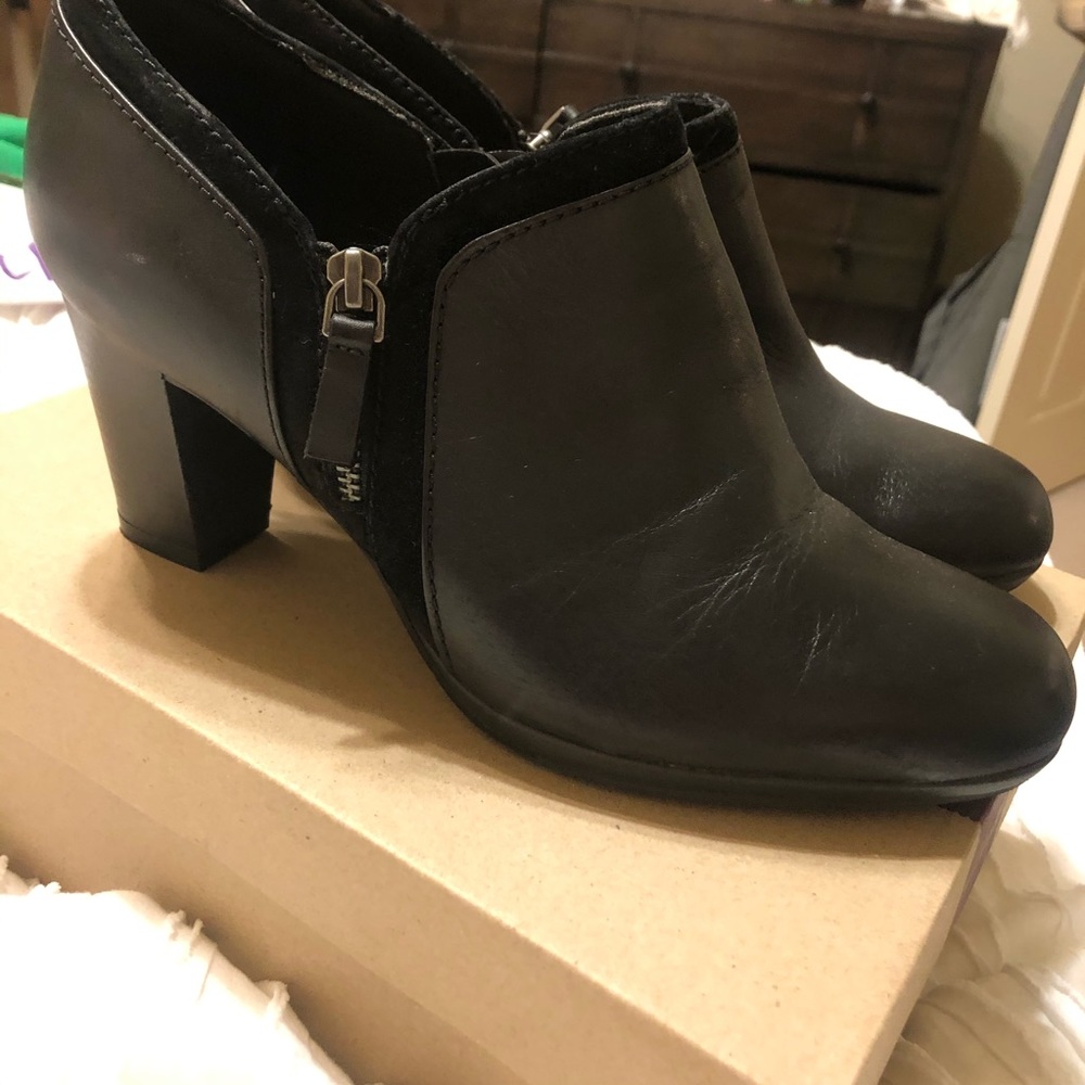 Clark's black booties heel comfy shoes